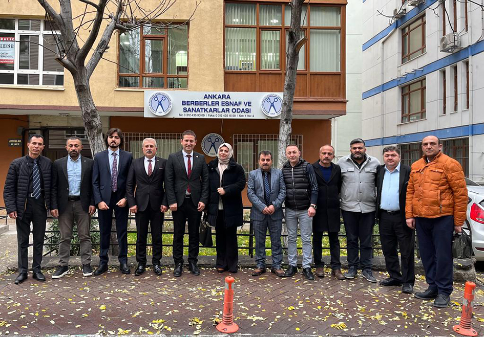 Kara, meslektaşlarına_Karapürçek Gazetesi