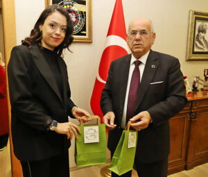 ANKESOB da Anneler Günü kutlandı_Karapürçek Gazetesi