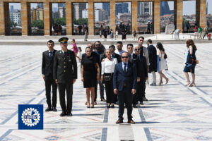 TÜRAV Türkiye ve Avrupa İş İnsanları Derneği Anıtkabir Töreni_Karapürçek Gazetesi