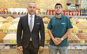 Kaliteli ve ekonomik aşurelik kuruyemişçiden_Karapürçek Gazetesi