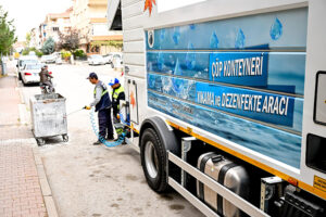 ALTINDAĞDA ÇÖP KONTEYNERLERİ_VEYSEL TİRYAKİ_KARAPÜRÇEK GAZETESİ