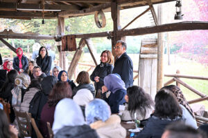 ALTINDAĞLI ÖĞRETMENLERE 300 FİDAN_KARAPÜRÇEK GAZETESİ