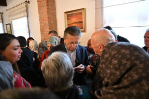 BAŞKAN TİRYAKİ YILDIZTEPE VE AYDINLIKEVLER MAHALLE_KARAPÜRÇEK GAZETESİ