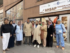 Çorum'da Kadın Eli Ahşabı Sanata Dönüştürüyor_Dr Halil İbrahim Aşgın_Karapürçek Gazetesi