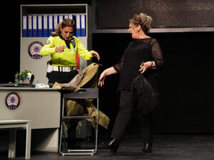 ETİMESGUT BELEDİYESİ EMEKLİ TİYATROSU_KARAPÜRÇEK GAZETESİ