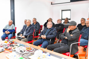 ALTINDAĞLI VATANDAŞLARA 220 VOLTLUK EĞİTİM_Siteler TV